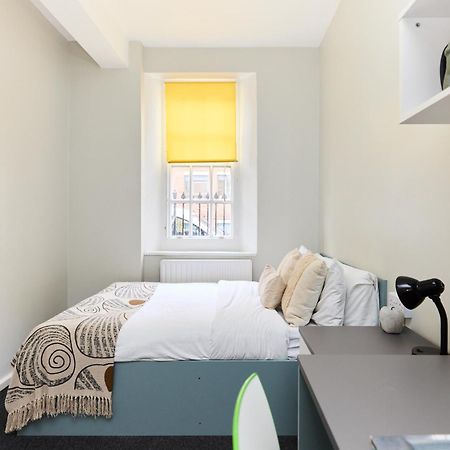 Louise House Hostel London Bagian luar foto
