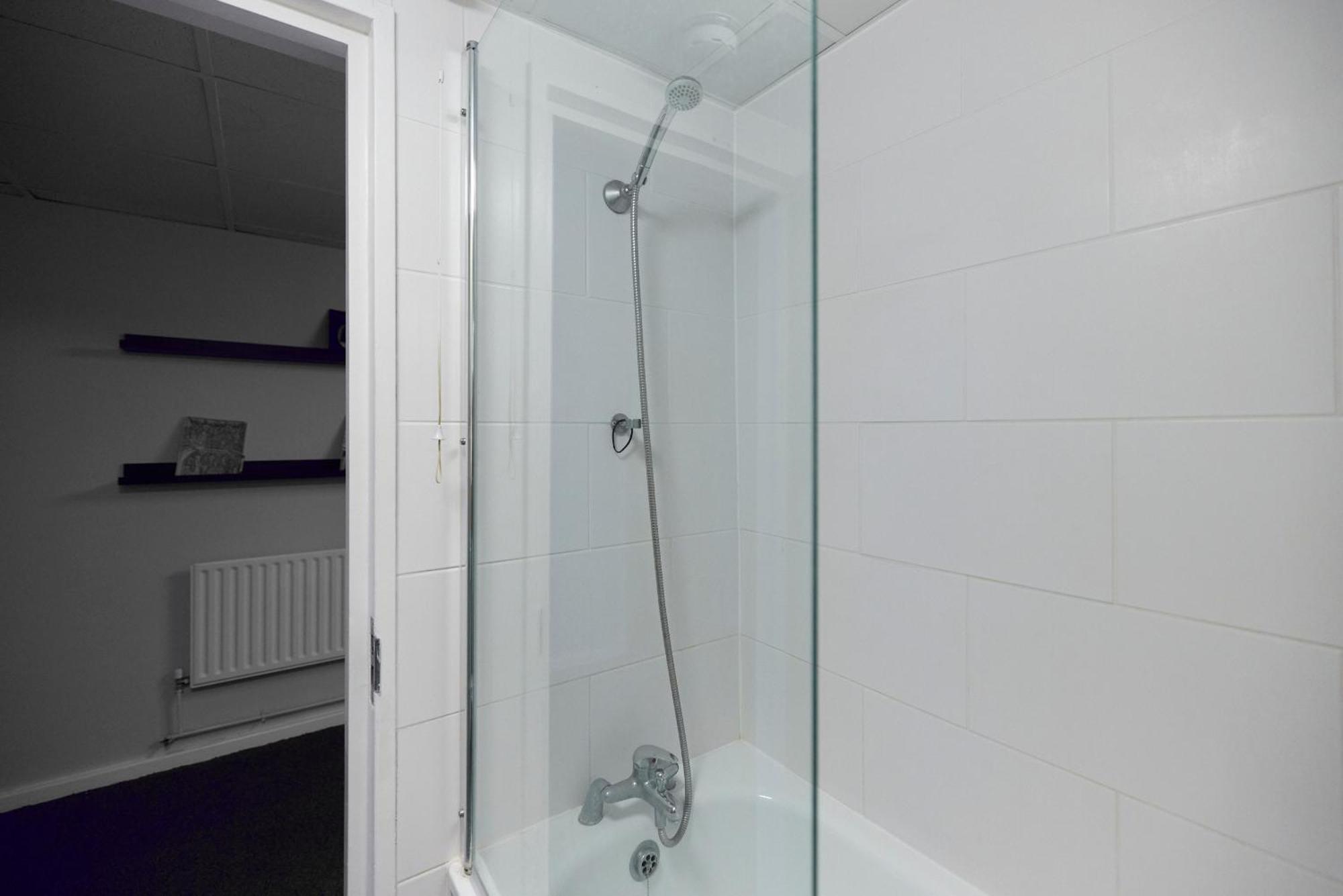 Louise House Hostel London Bagian luar foto
