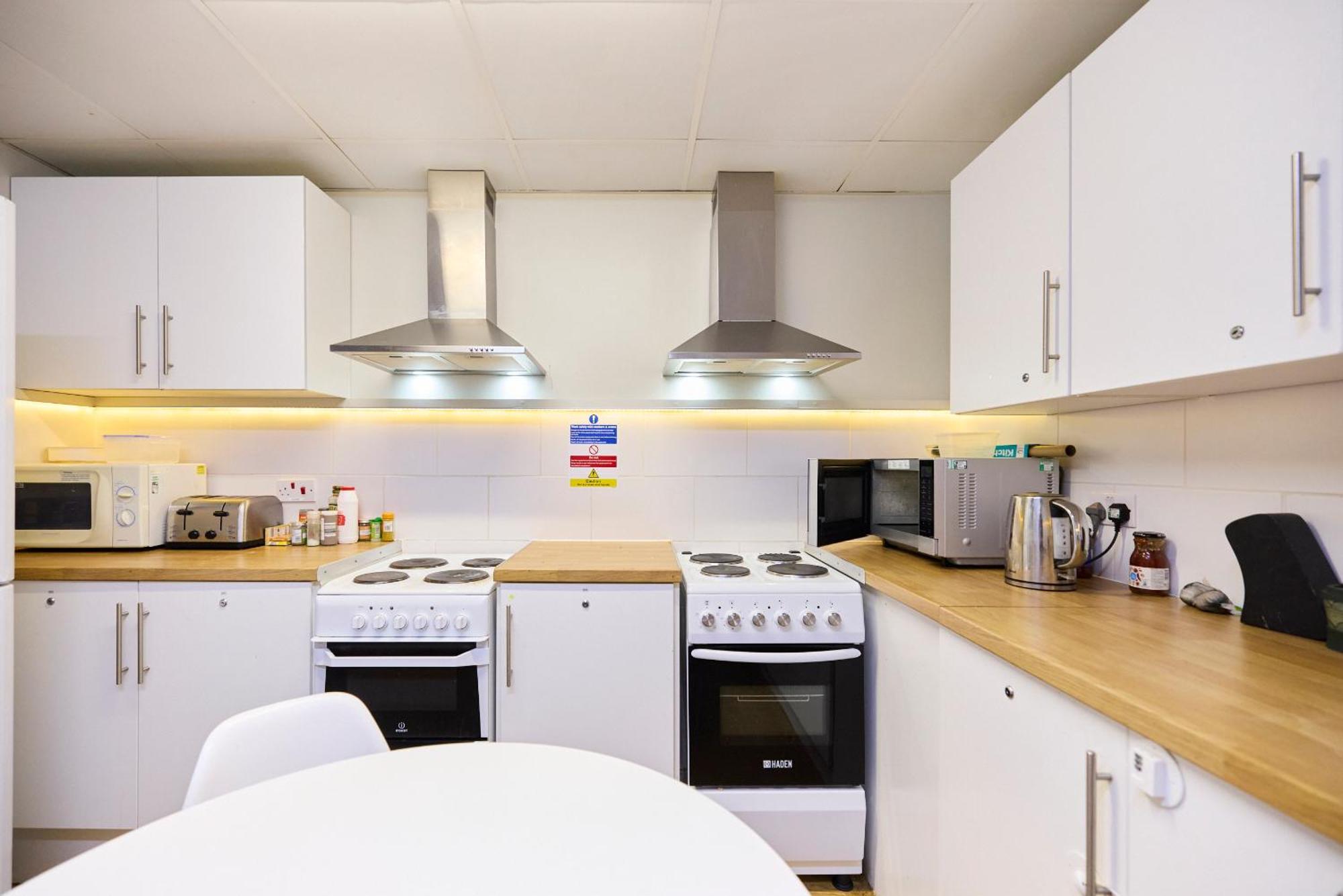 Louise House Hostel London Bagian luar foto