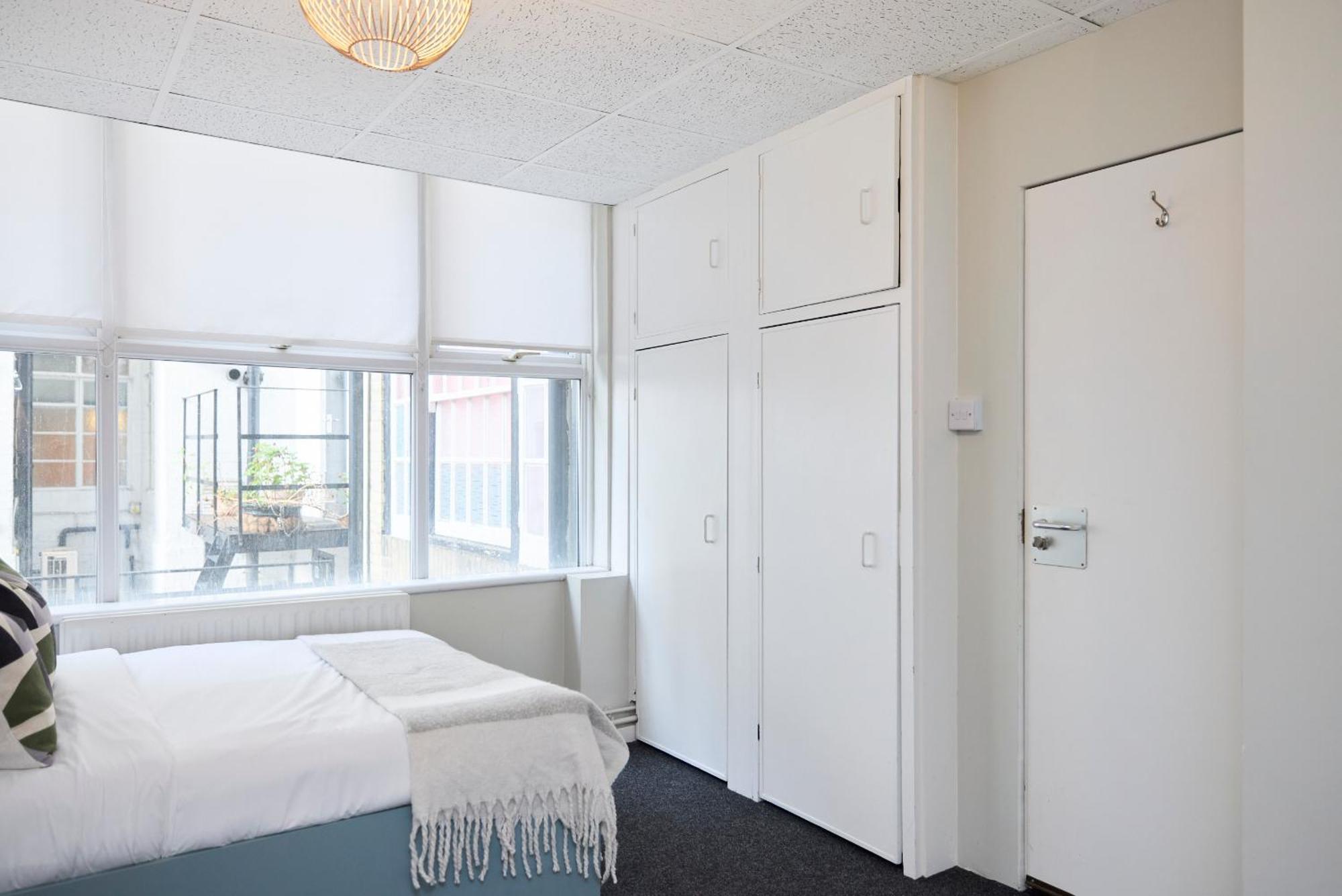 Louise House Hostel London Bagian luar foto