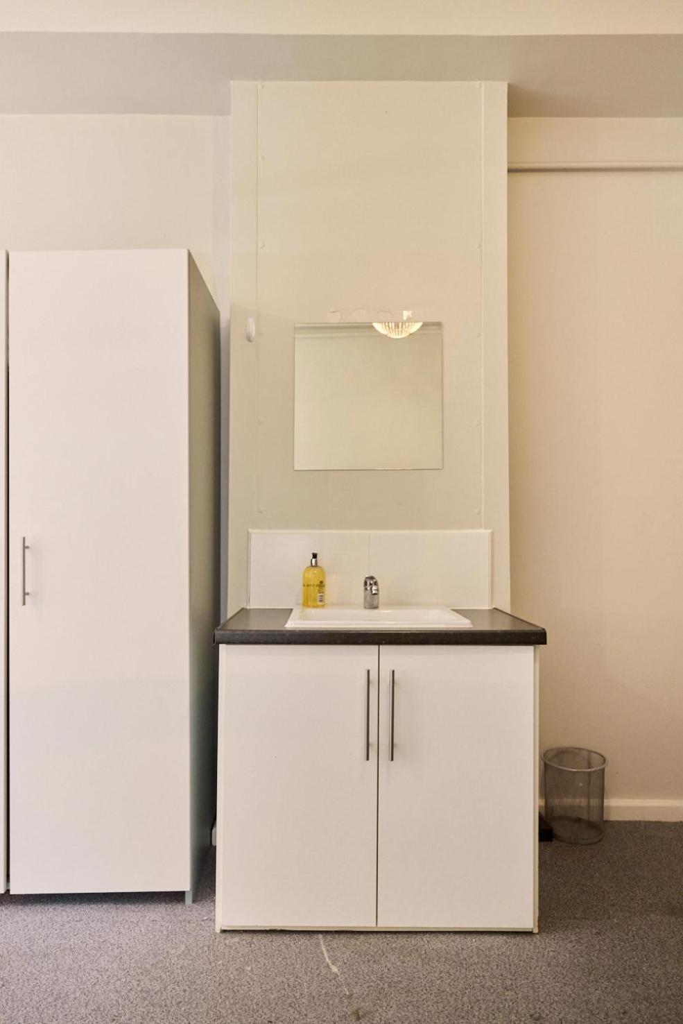 Louise House Hostel London Bagian luar foto