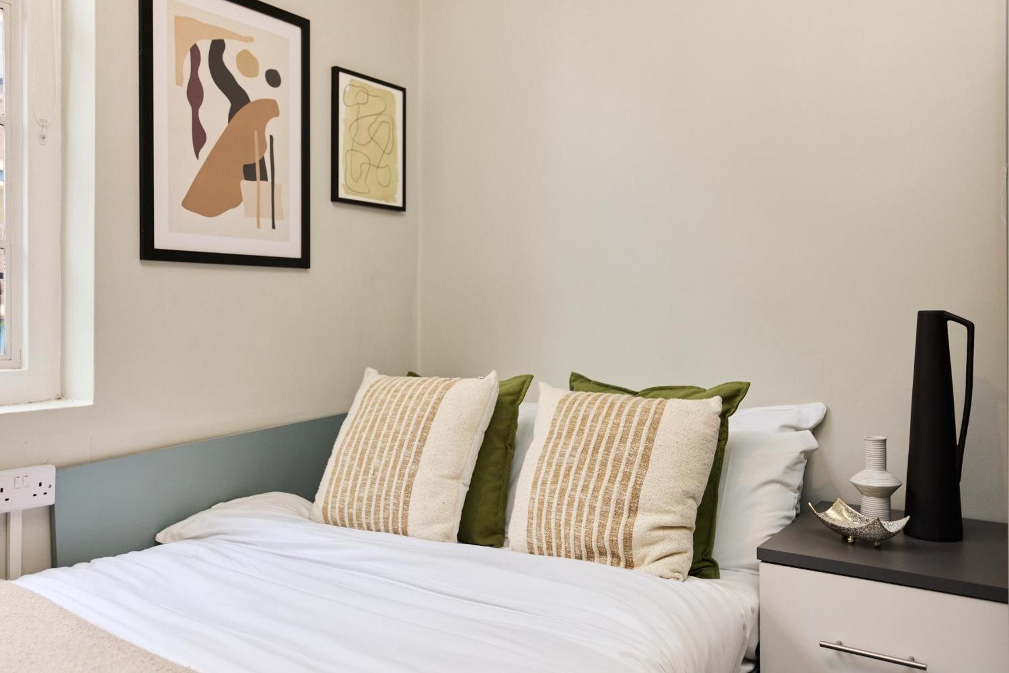 Louise House Hostel London Bagian luar foto