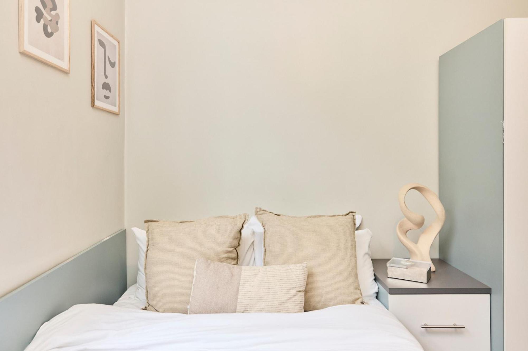 Louise House Hostel London Bagian luar foto
